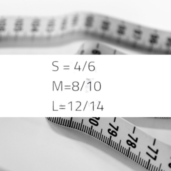 Floral print Lattice neckline multi color blouse - Picture 7 of 7